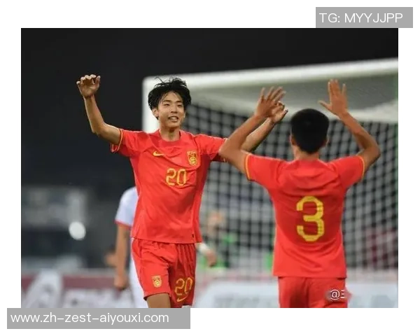 杨铭锐拼到抽筋,1场确定主力 大连4将防止停赛 佩尼亚高球商躲越位 杨铭锐拼到抽筋,1场确定主力 大连4将防止停赛 佩尼亚高球商躲越位